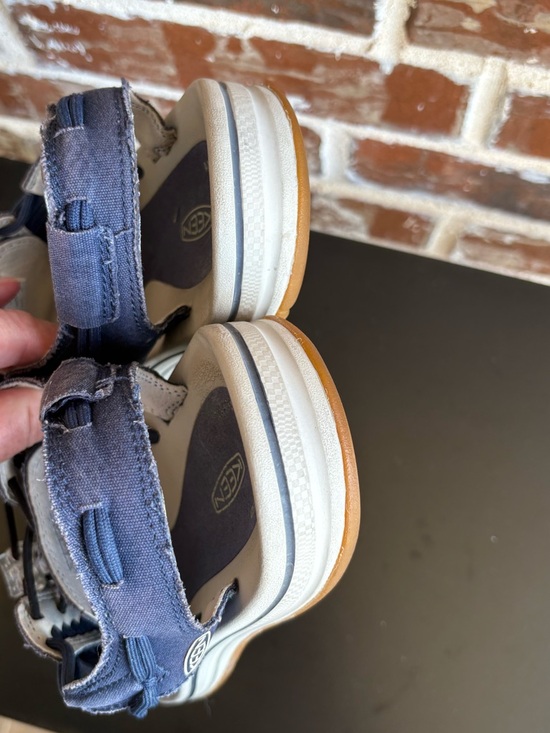 KEEN Uneek Sandals Navy Bungee Hiking Sport Waterproof Water Shoes Size 9 main image 14